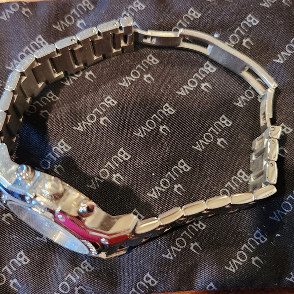 Bulova watch - Picture 5 of 5